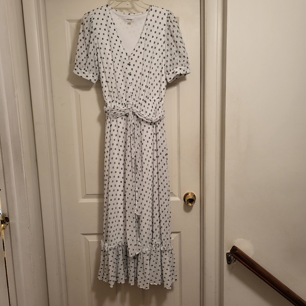 Calvin Klein Dress, size 8, clip dots